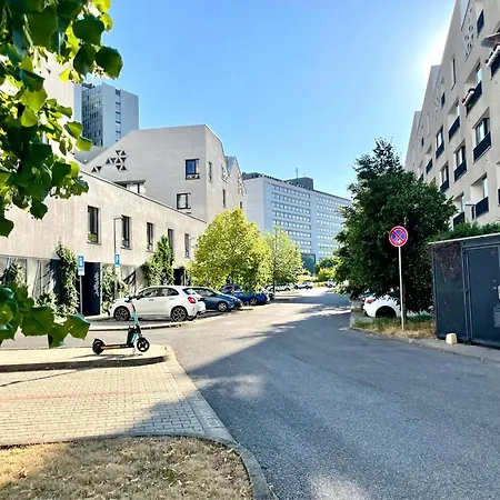 Fatranská,parking Free ,air Condition Apartamento Košice