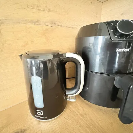 Fatranska,parking Free ,air Condition شقة