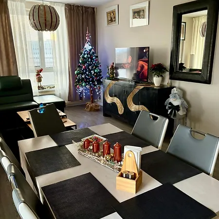 Fatranska,parking Free ,air Condition דירה