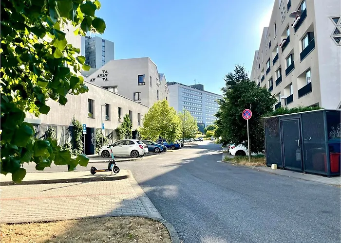 Fatranska,parking Free ,air Condition شقة كَشّا