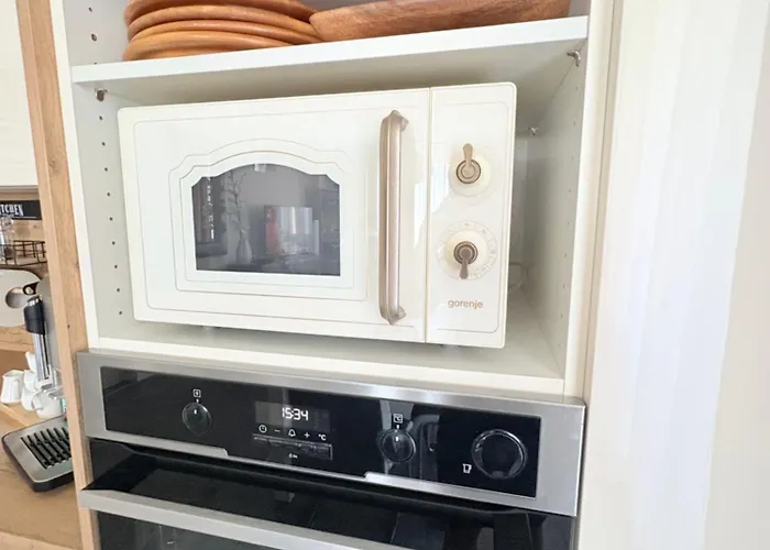 Fatranska,parking Free ,air Condition شقة *