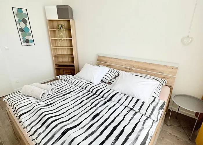 Fatranská,parking Free ,air Condition Apartamento