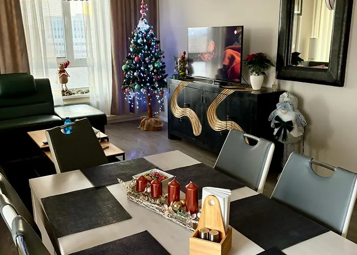 Fatranska,parking Free ,air Condition شقة