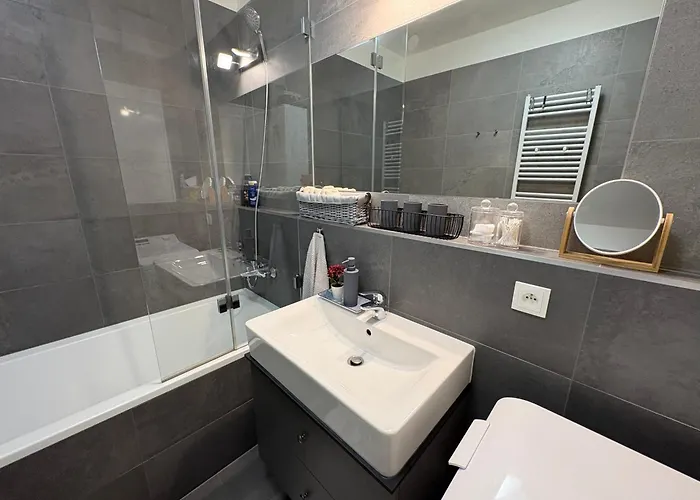 Fatranská,parking Free ,air Condition Apartamento Košice